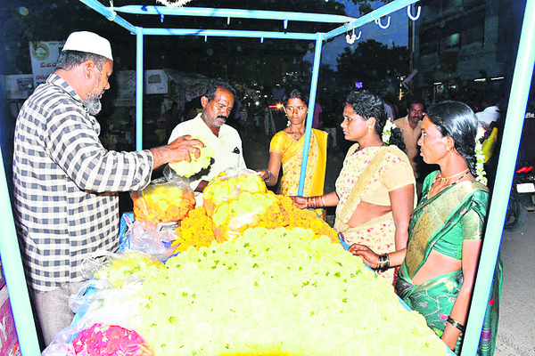 వెలుగుల దీపావళి1