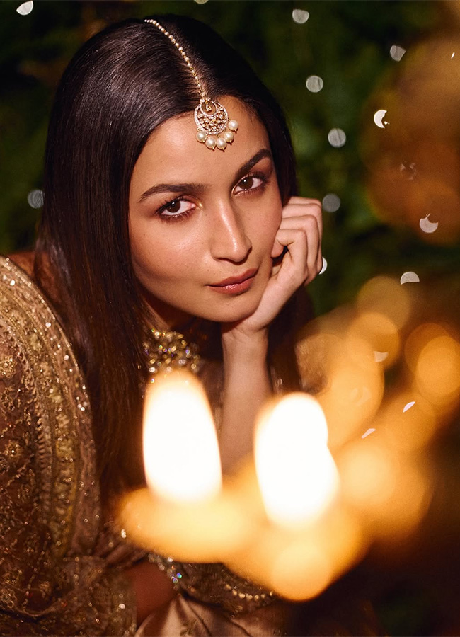 Actress Diwali Celebration 2025 Photos5