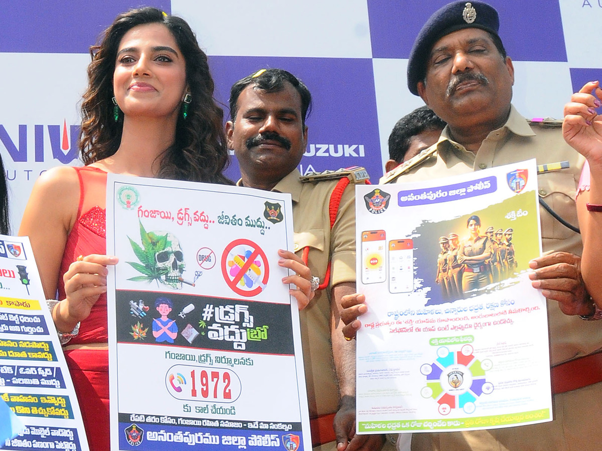 Actress Meenakshi Chaudhary in Anantapur Photos5