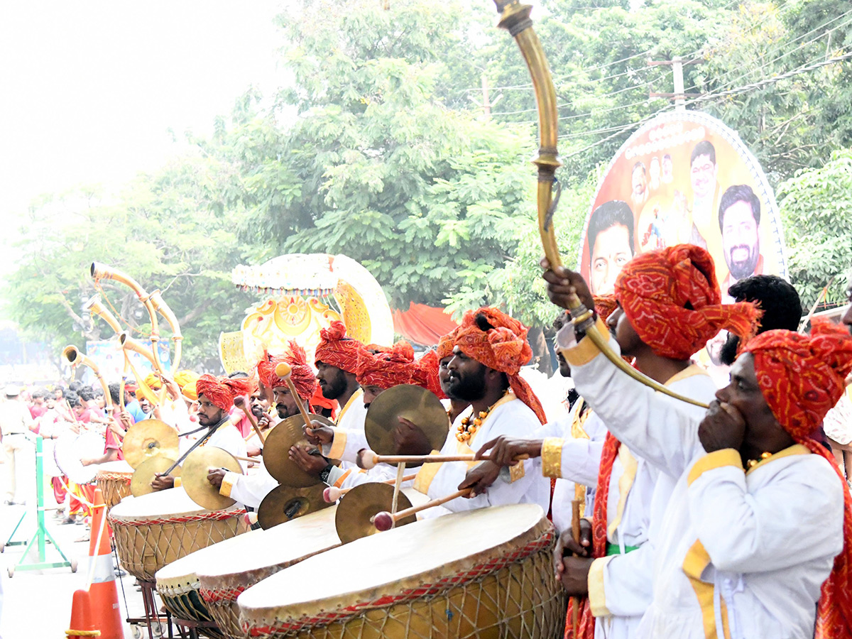CM Revanth Reddy Inaugurates Sadar Festival at NTR Stadium in Hyderabad12