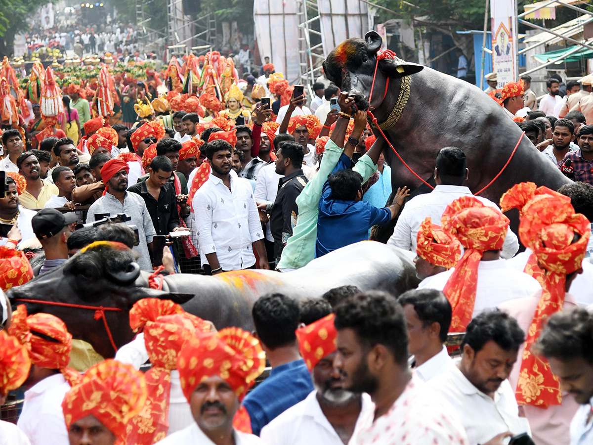CM Revanth Reddy Inaugurates Sadar Festival at NTR Stadium in Hyderabad17