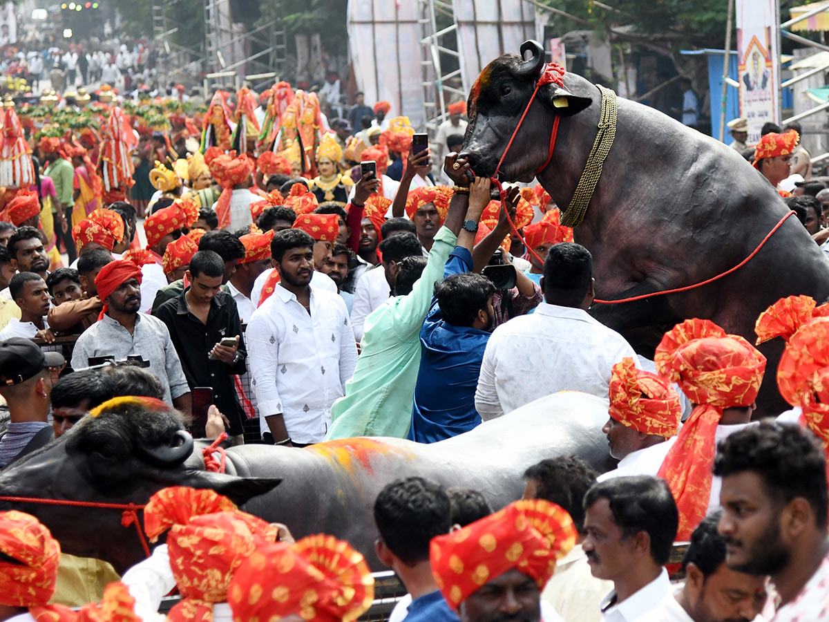 CM Revanth Reddy Inaugurates Sadar Festival at NTR Stadium in Hyderabad24