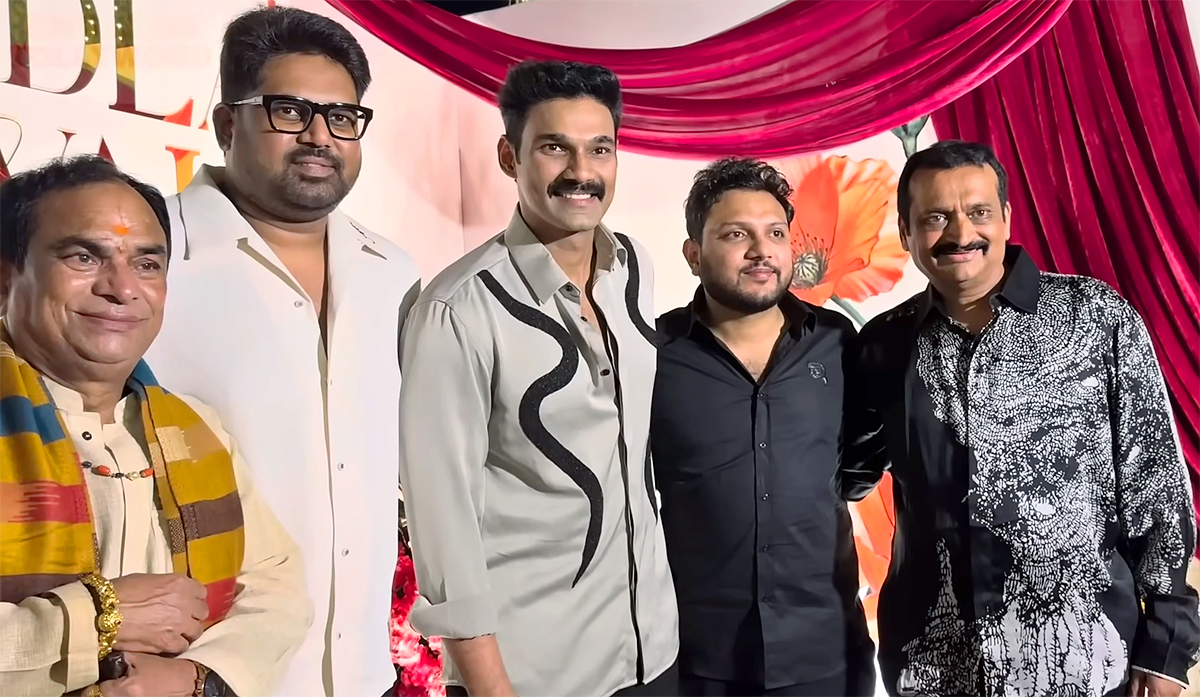 Diwali 2025 Bash At Bandla Ganesh Residence Viral Photos Gose13