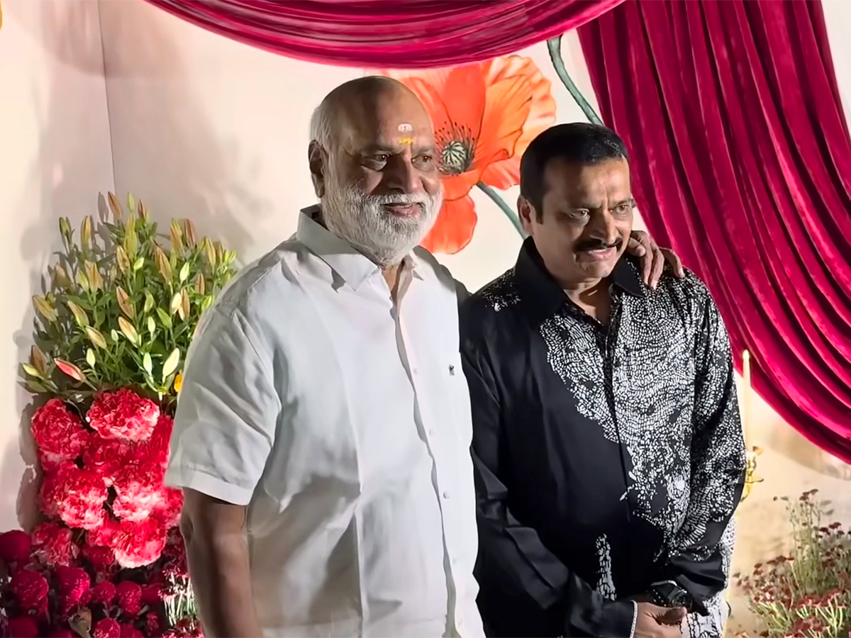 Diwali 2025 Bash At Bandla Ganesh Residence Viral Photos Gose16