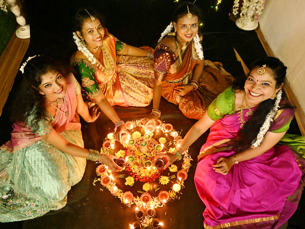 Diwali 2025 Celebrations In Telugu States Photos2