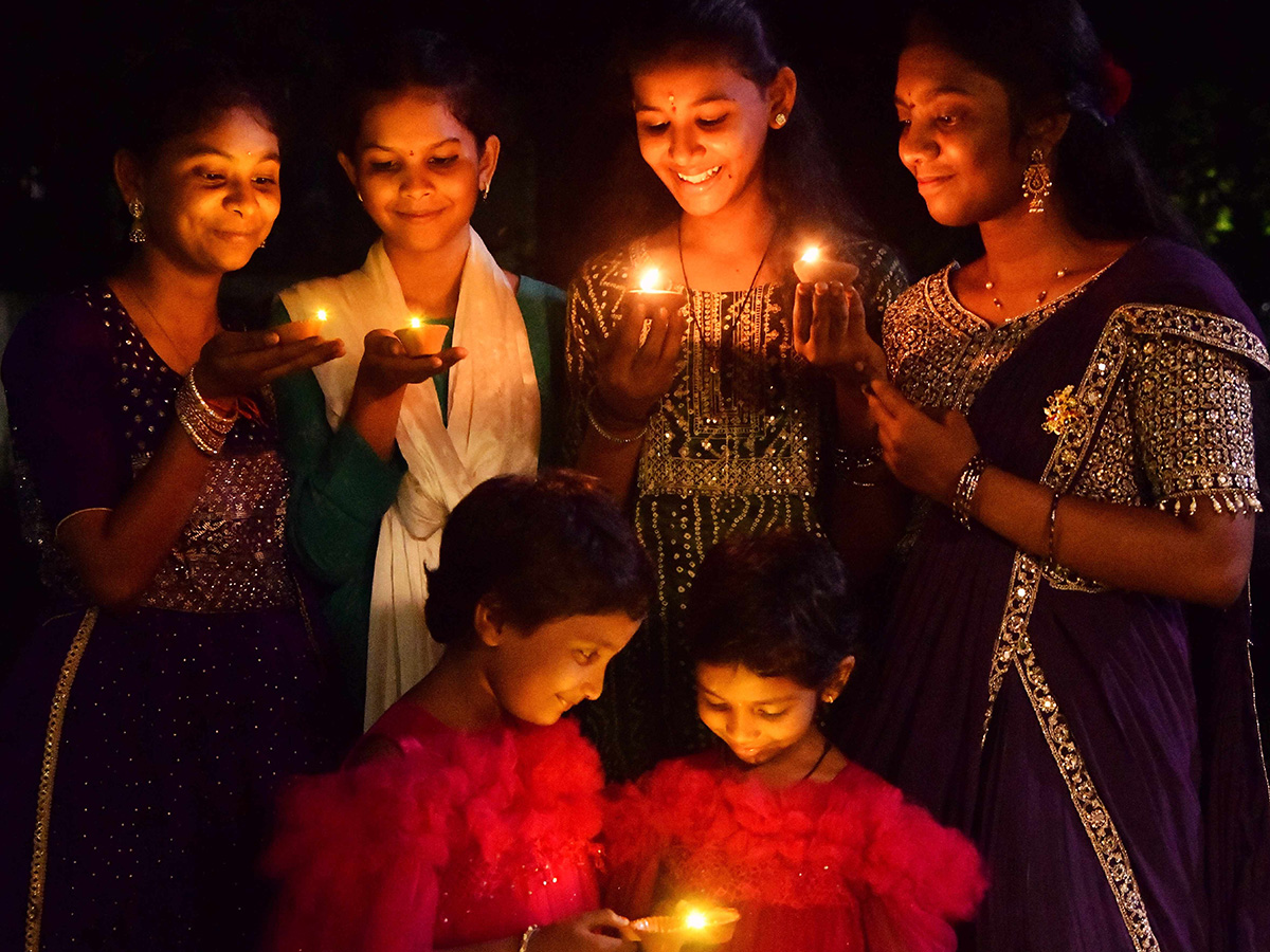 Diwali 2025 Celebrations In Telugu States Photos20
