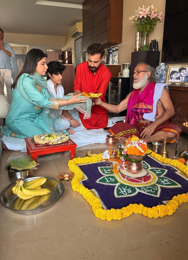 diwali 2025 Diwali Celebrations of Celebrities photos15