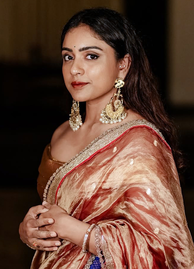 Diwali 2025 Bigg Boss beauties' Diwali celebrations (photos)19
