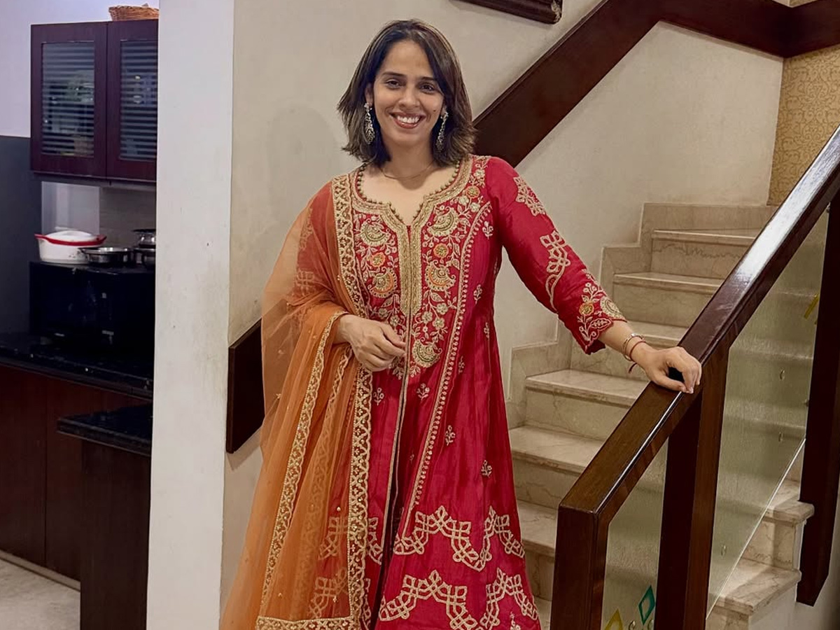 PV Sindhu And Saina Nehwal Celebrates Diwali Celebrations Photos 17