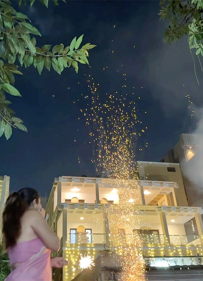 Tollywood Actress Anasuya Bharadwaj Diwali Celebrations 202514