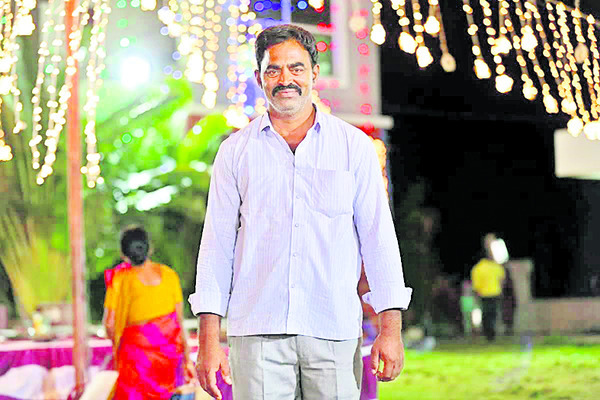 చీకట్లు నింపిన రోడ్డు ప్రమాదాలు 
3