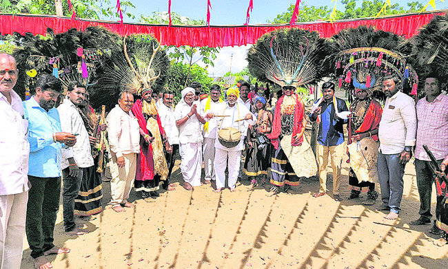 ‘ఇందిరమ్మ ఇళ్లు’ పూర్తికావాలి1