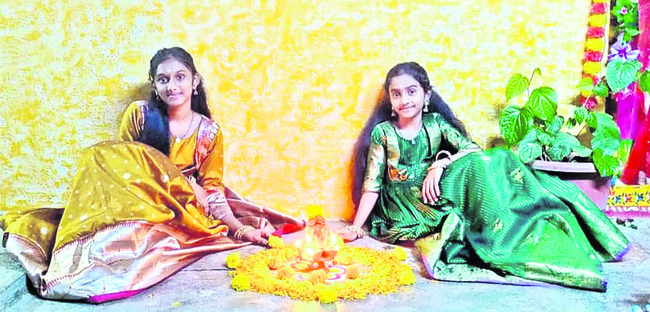 వైభవంగా దీపావళి వేడుకలు2