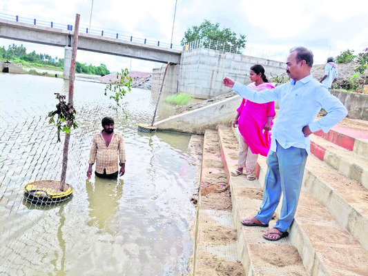 కార్తీక స్నానాలకు ఏర్పాట్లు  
1