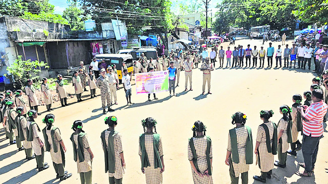 పోలీసు అమరవీరుల త్యాగాలు చిరస్మరణీయం1