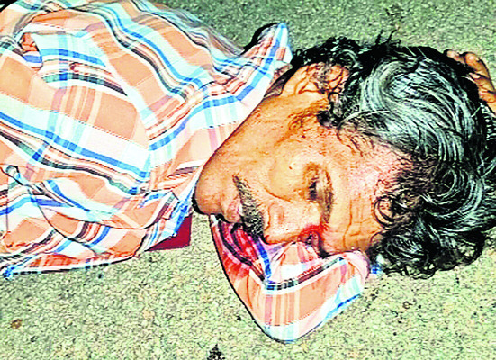 చీకట్లు నింపిన రోడ్డు ప్రమాదాలు 
2