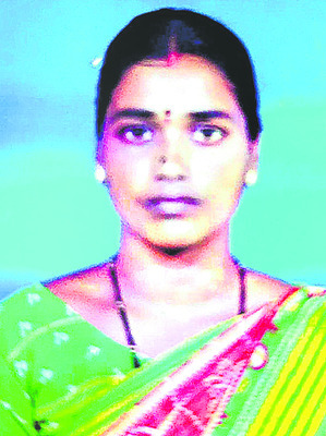 సంపులో పడి.. చిన్నారి మృతి 3
