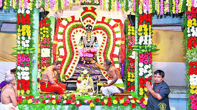 శాస్త్రోక్తంగా కేదారీగౌరీదేవి వ్రతం1