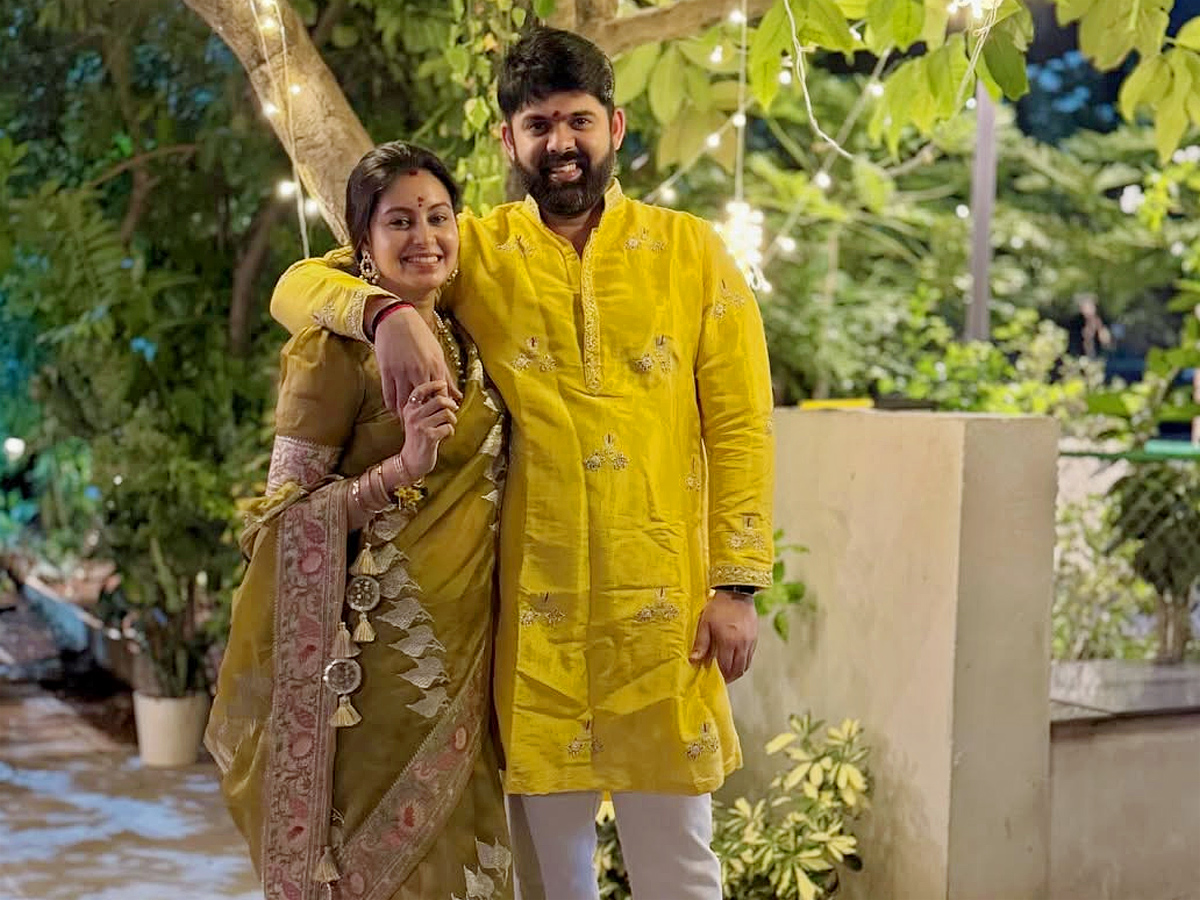 Actress Abhinaya Celebrates First Diwali with Family Photos3
