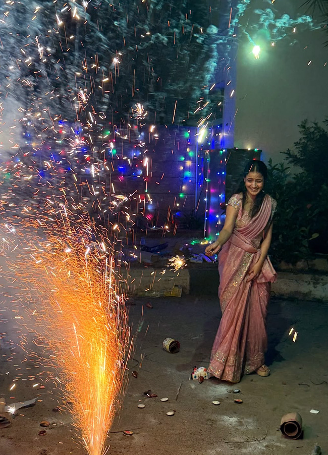 Baby movie heroine Vaishnavi Chaitanya, Deepika Pilli during Diwali celebrations.. Photos2
