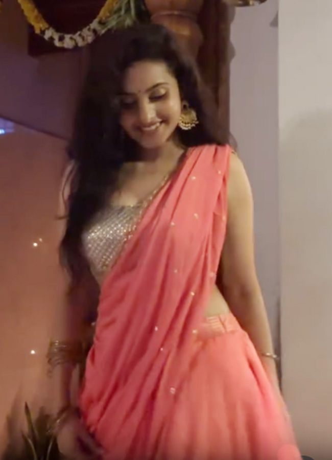 Baby movie heroine Vaishnavi Chaitanya, Deepika Pilli during Diwali celebrations.. Photos16