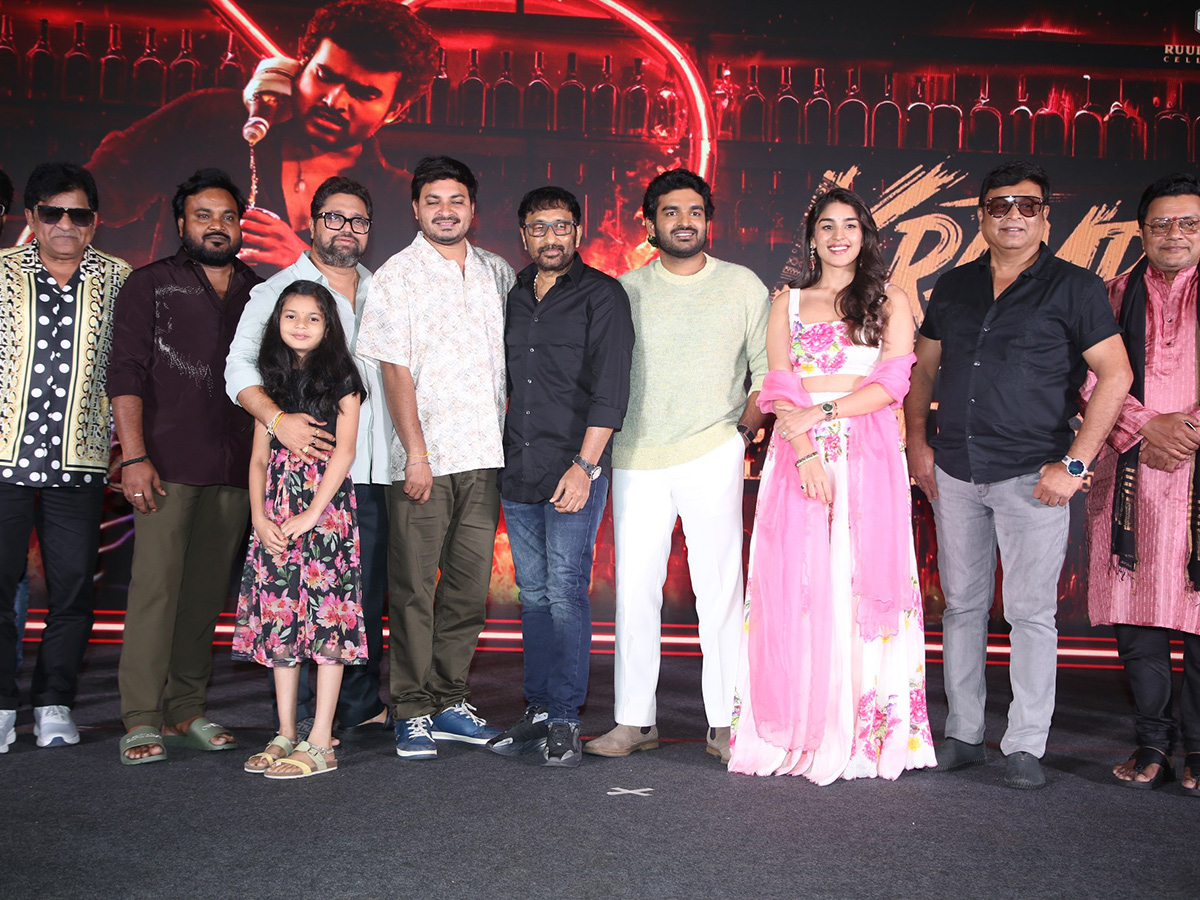 ‘K-ర్యాంప్‌’ సినిమా బ్లాక్‌బస్టర్‌ సెలబ్రేషన్‌ మీట్‌ (ఫొటోలు) | Kiran ...