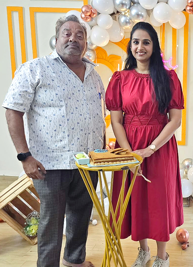 Tollywood Actress Laya Birthday Celebrations Pics Viral11