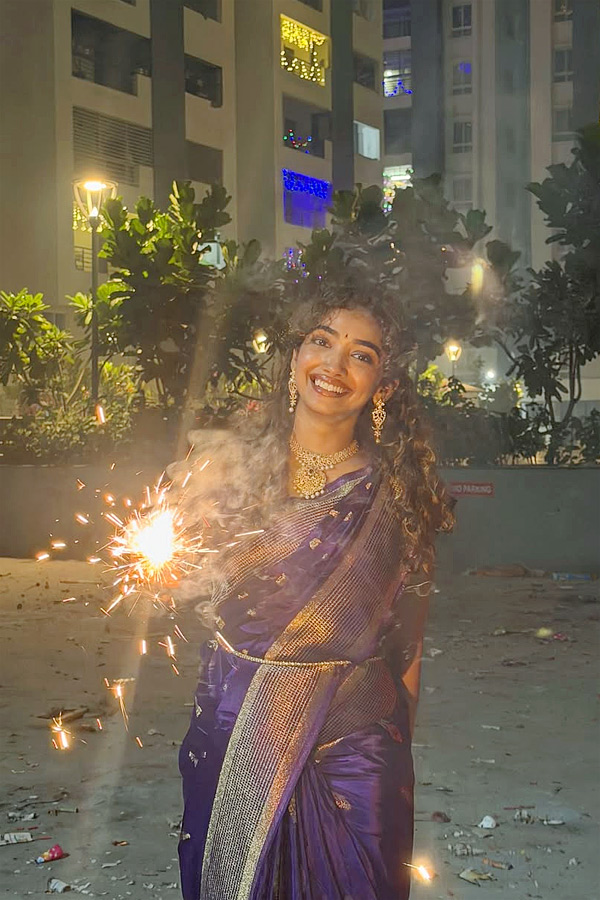 Saanve Megghana Diwali Celebrations Photos2