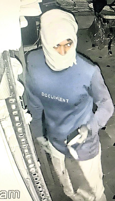 బ్యాంకులో చోరీకి యత్నం1