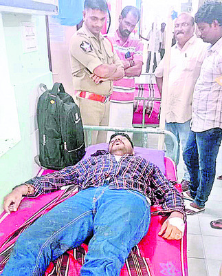 రోడ్డు ప్రమాదంలో జూనియర్ అసిస్టెంట్ మృతి1