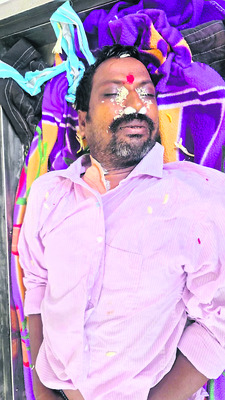 అప్పుల భయంతో యువకుని ఆత్మహత్య
1