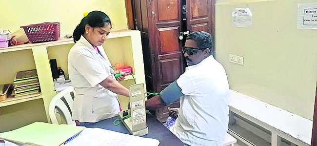 పడకేసిన వైద్యం1