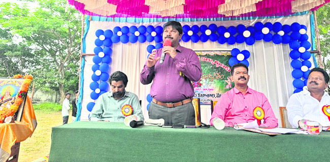 విద్యార్థుల ఆరోగ్యంపై ప్రత్యేక దృష్టి
1