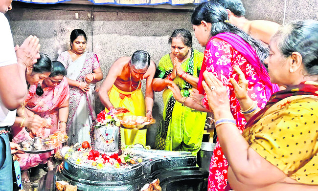 మార్మోగిన ఓంకార నాదం2