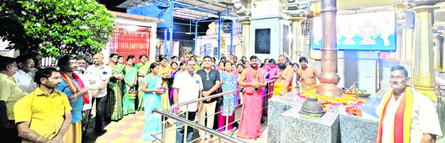 కార్తీకమాసం పూజలు ప్రారంభం1