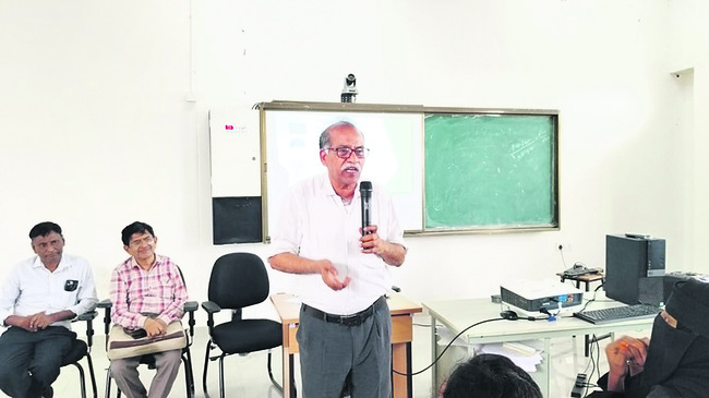 ఇంజనీరింగ్ విద్యార్థులకు శిక్షణ1