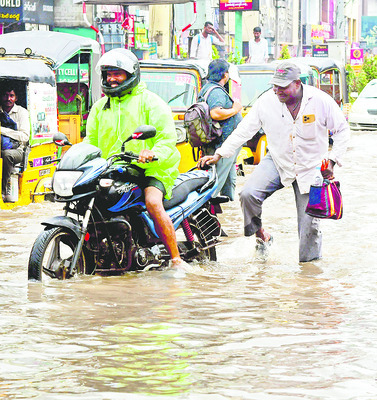 ముంచెత్తిన వాన 10