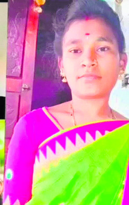 మద్యం మత్తులో యువకుడి ఆత్మహత్య1