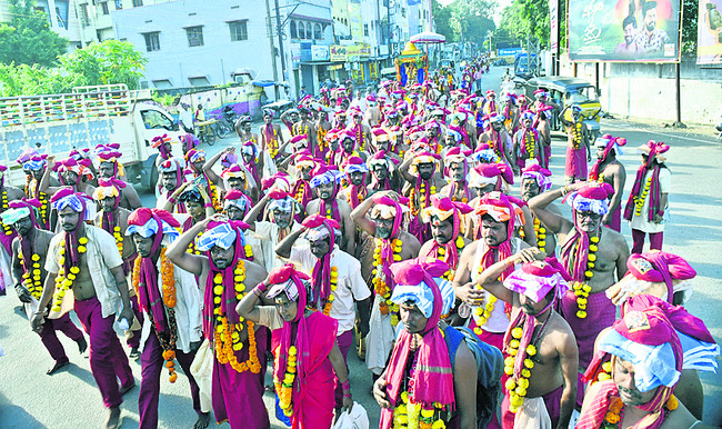 వైభవంగా పైడితల్లి రథయాత్ర 1