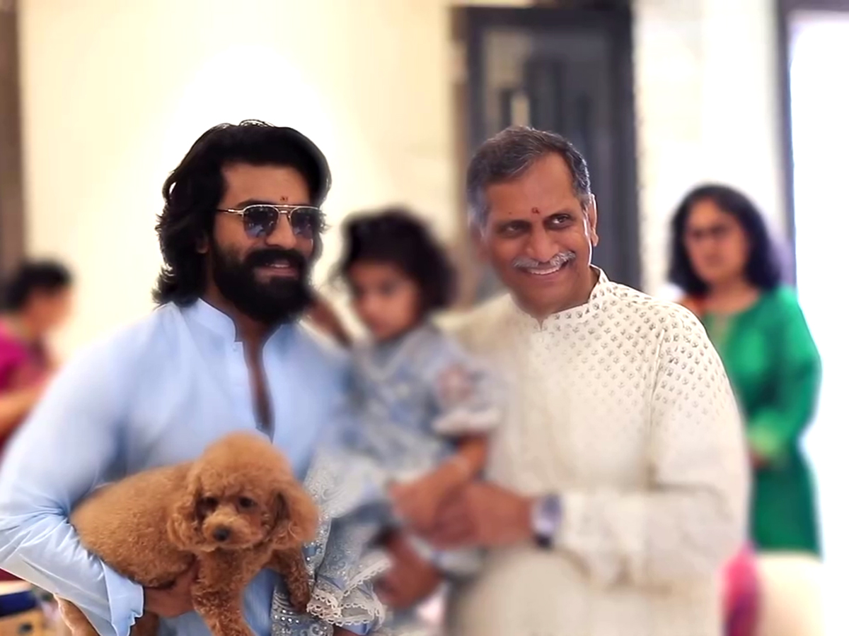 Mega Family Grandly Celebrated Upasana Baby Shower Photos Viral11