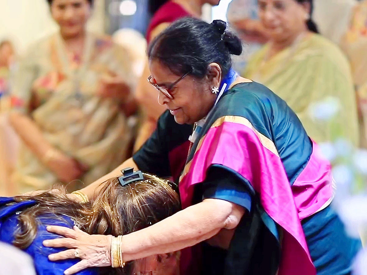 Mega Family Grandly Celebrated Upasana Baby Shower Photos Viral18
