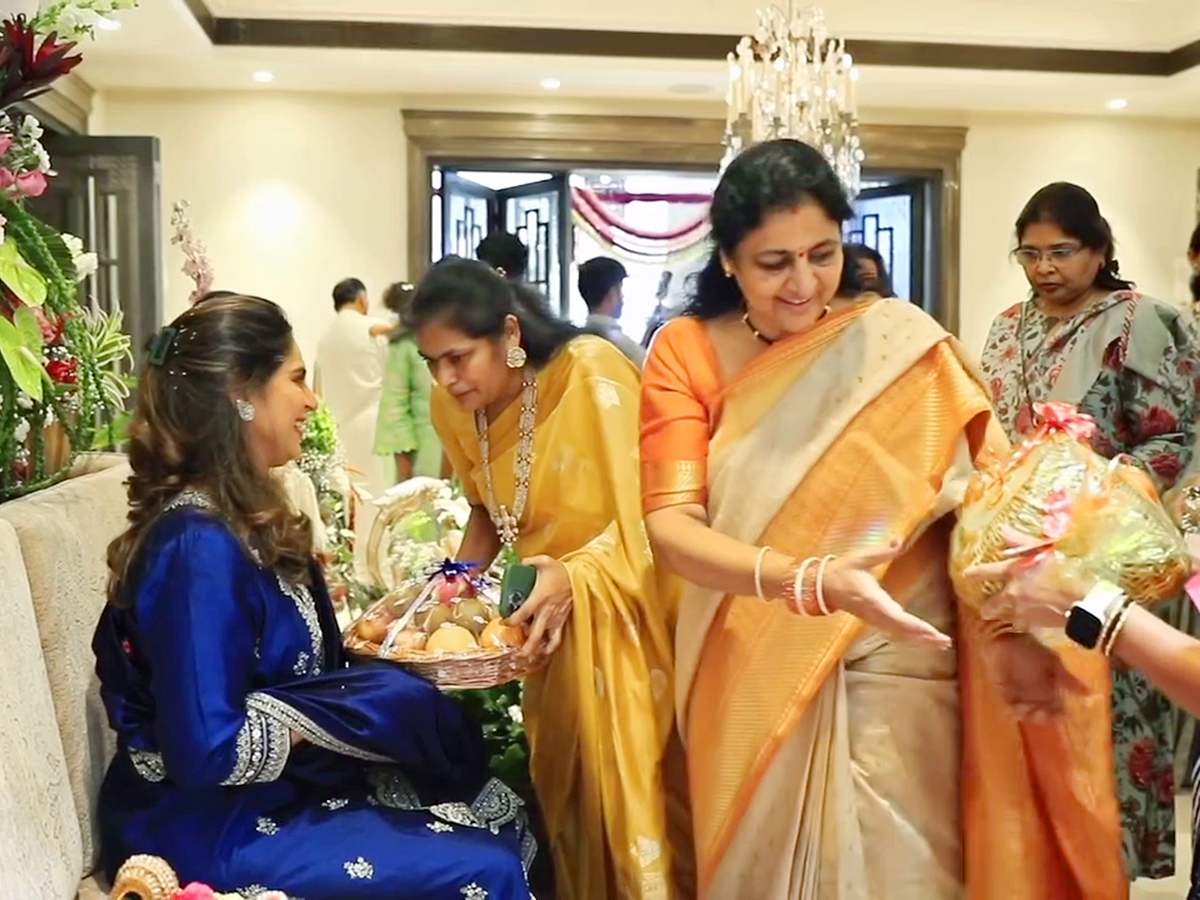 Mega Family Grandly Celebrated Upasana Baby Shower Photos Viral22