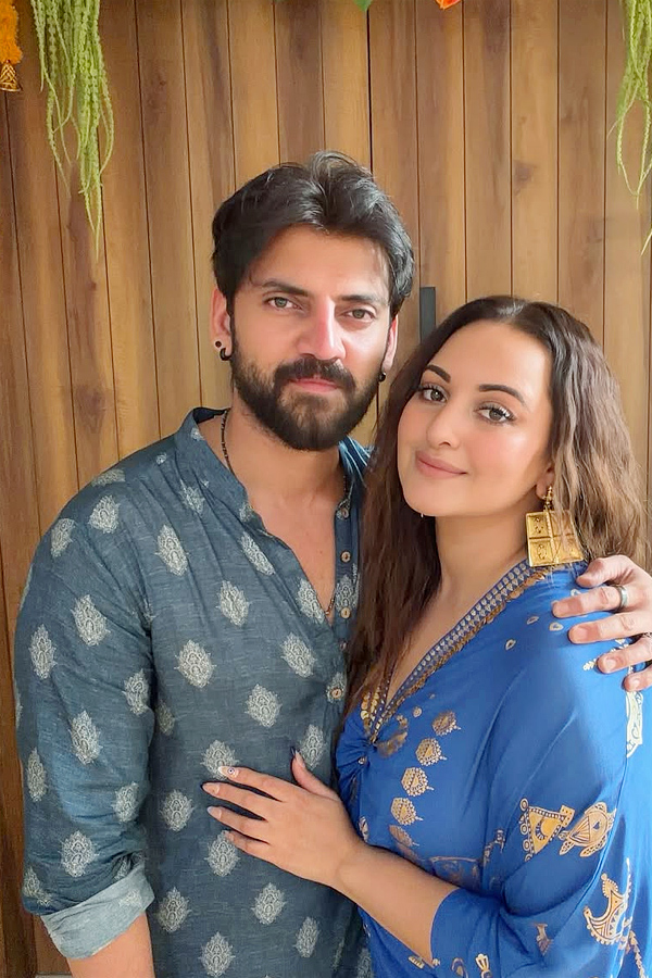 Sonakshi Sinha First Diwali In Her New Home Photos3