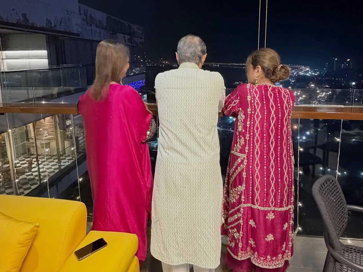 Sonakshi Sinha First Diwali In Her New Home Photos12
