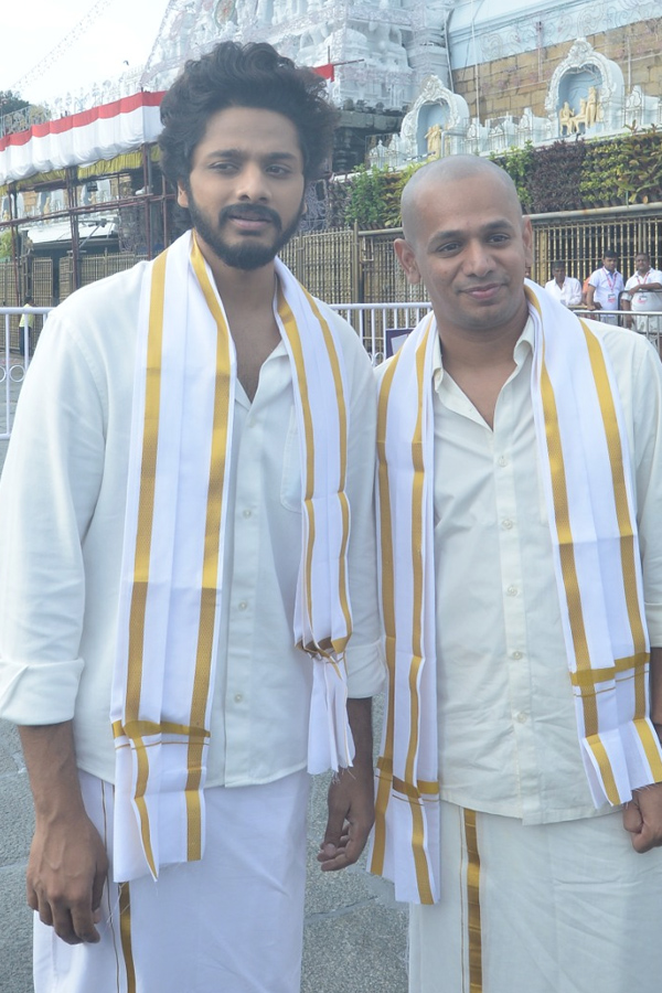 Teja Sajja And Senior Actress Jayalalitha Visits Tirumala Temple Photos9