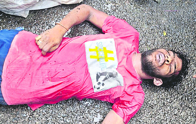 వ్యాన్‌పై పడిన విద్యుత్‌ తీగలు 2