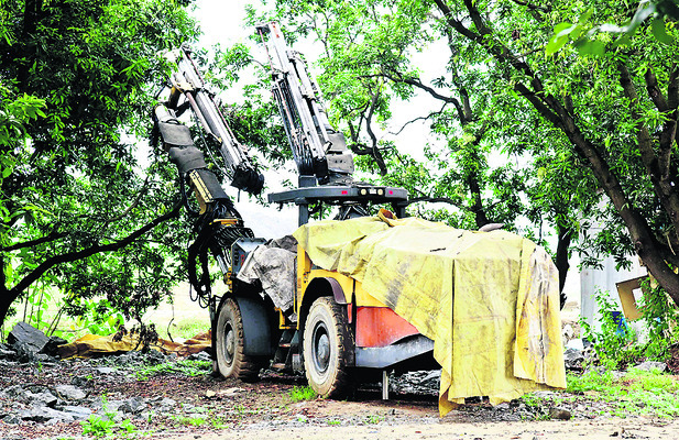 సీతారామా.. వేగమేదయా?!1