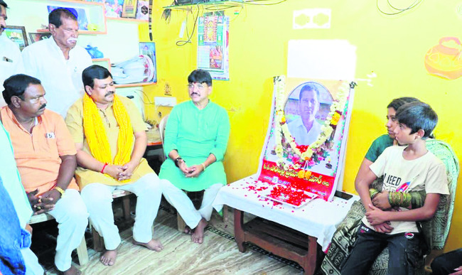 పెళ్లికి ముందే కల్యాణలక్ష్మి అందిస్తే బాగుంటుంది
1