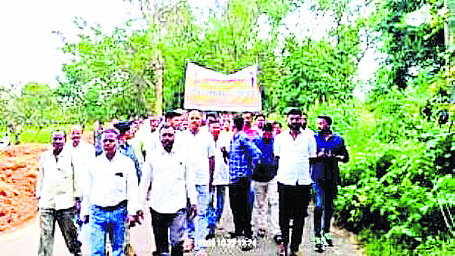 ప్రభుత్వ కార్యాలయాల ముట్టడి 1