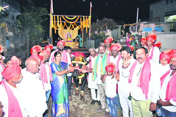కోటలో సదర్ సంబురం..1